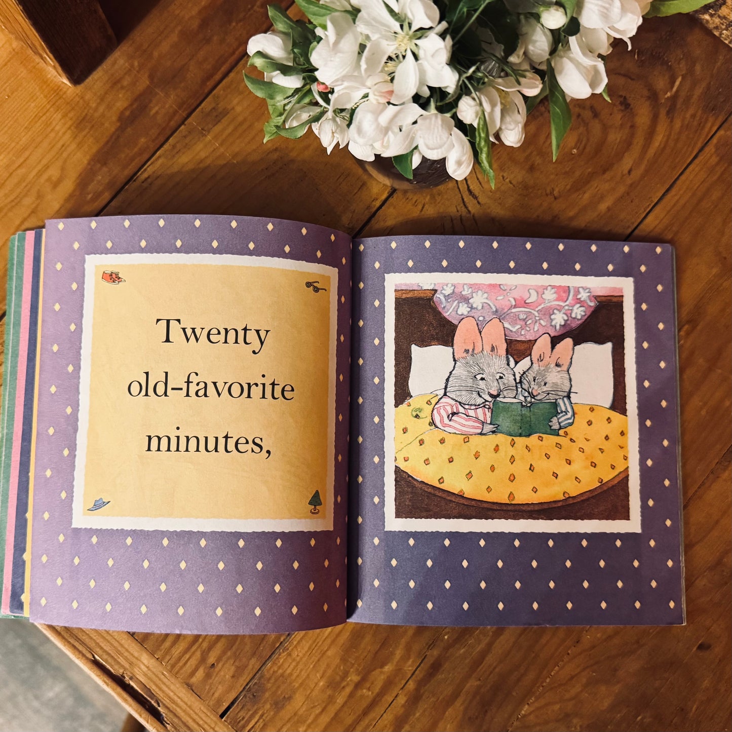 Book - Vintage 1999 Read to Your Bunny