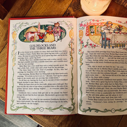 Book - Vintage 1987 Traditional Fairy Tales