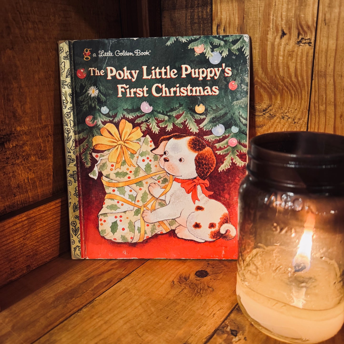 Book - Set of Two Vintage Christmas Books